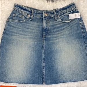 Old Navy Denim Skirt (NWT) Size 6